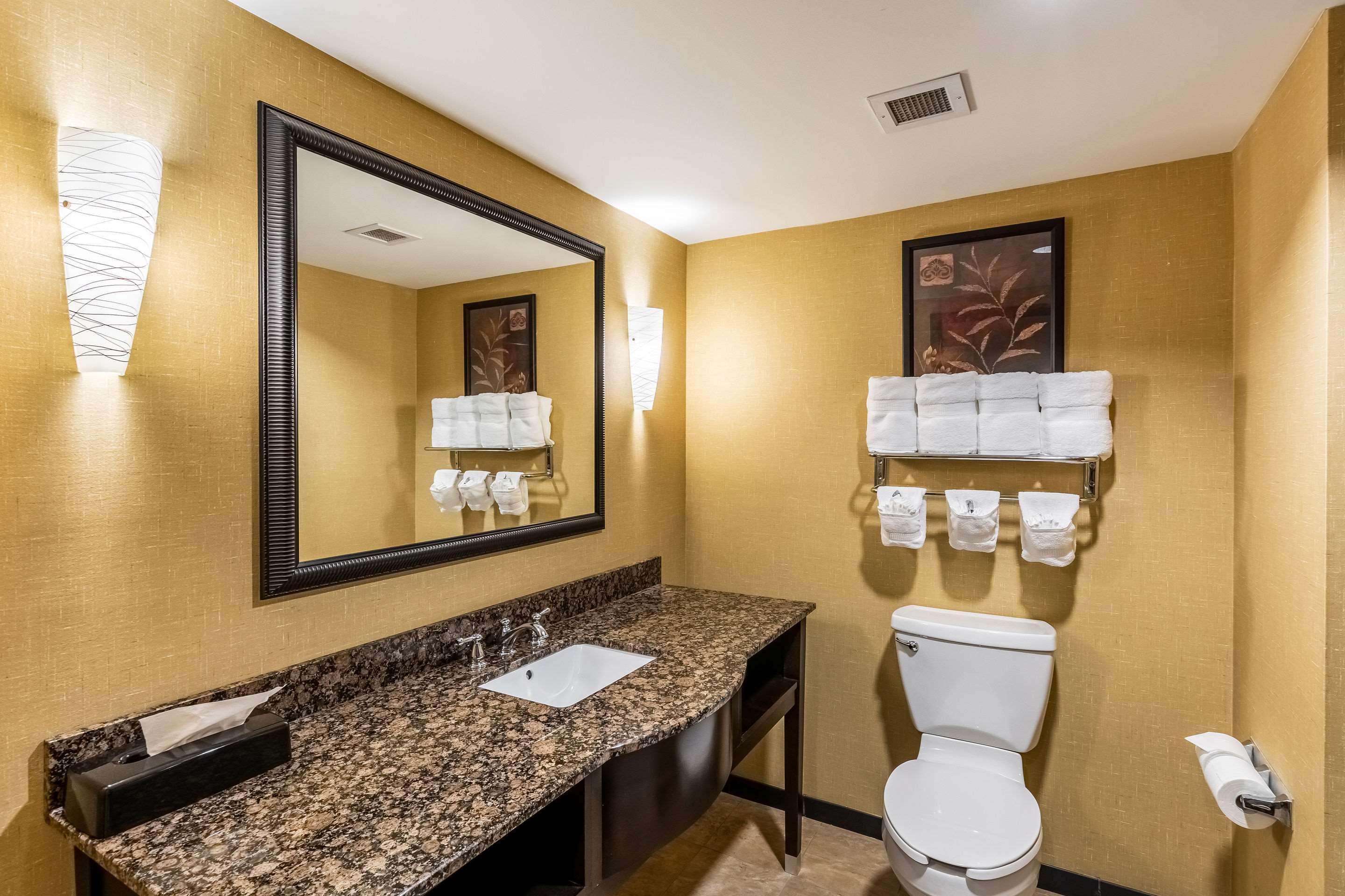 Holiday Inn Express & Suites Lexington By Ihg Esterno foto