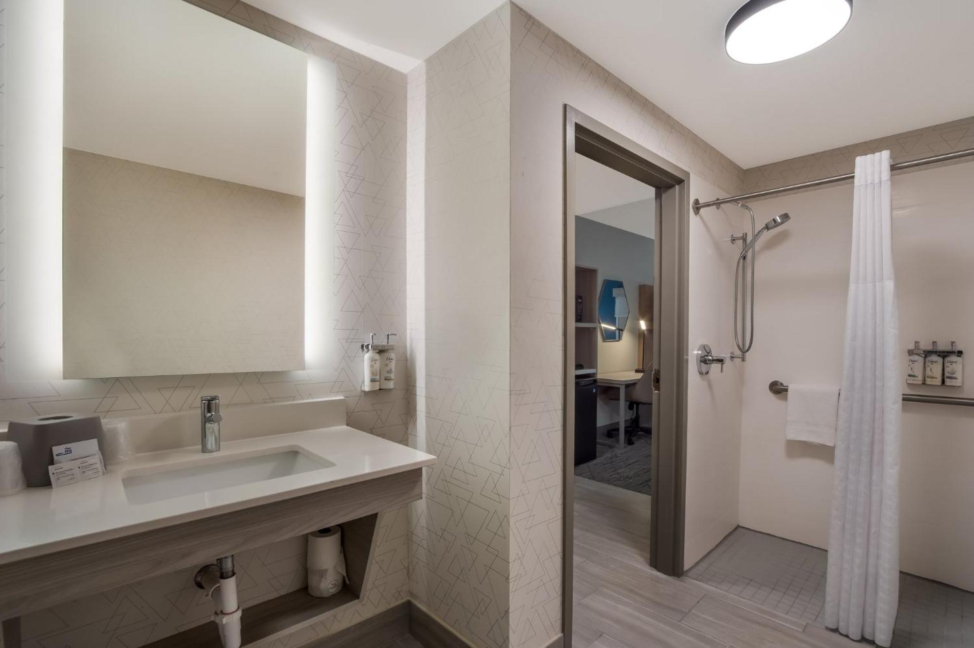 Holiday Inn Express & Suites Lexington By Ihg Esterno foto