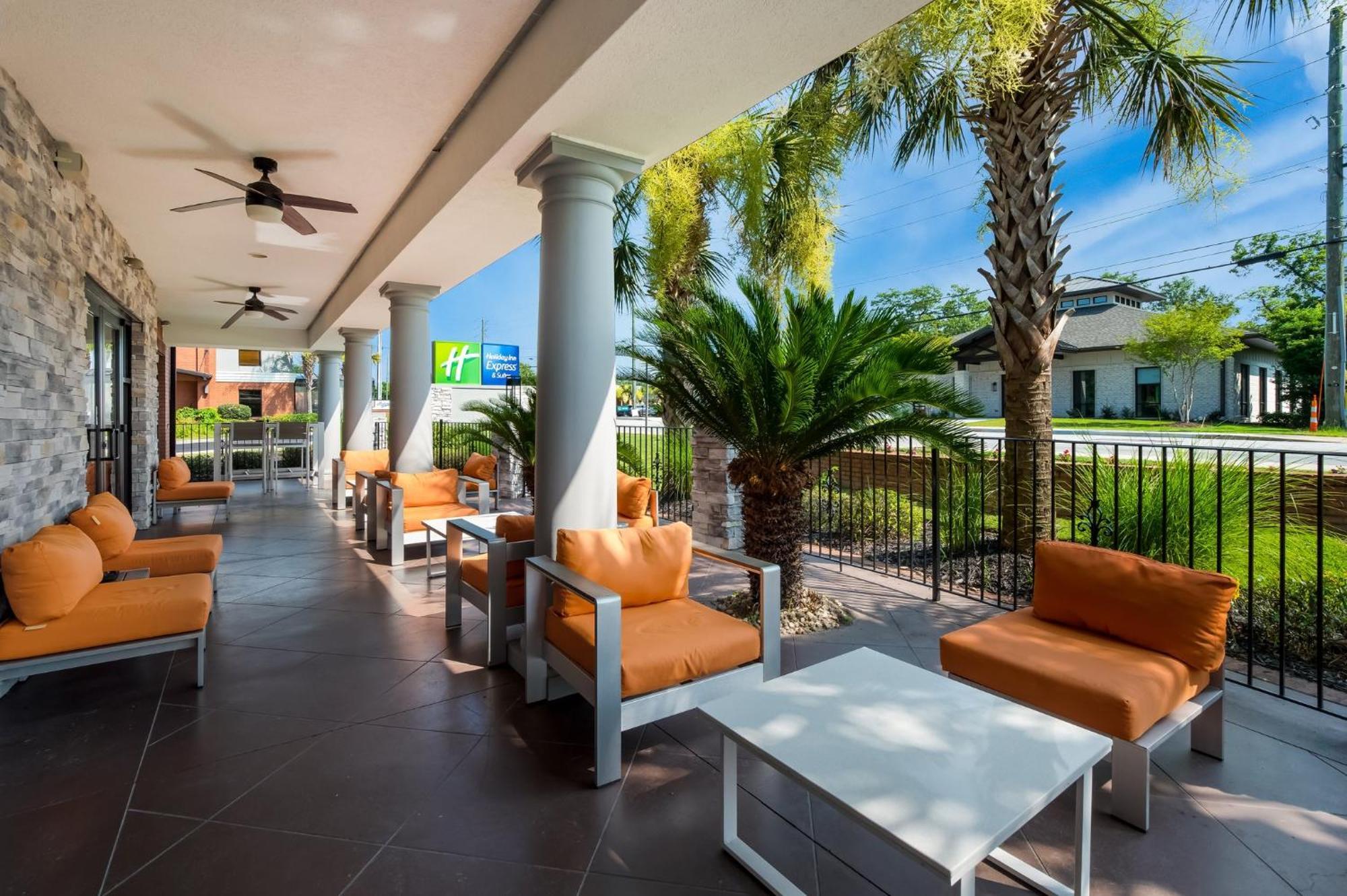 Holiday Inn Express & Suites Lexington By Ihg Esterno foto