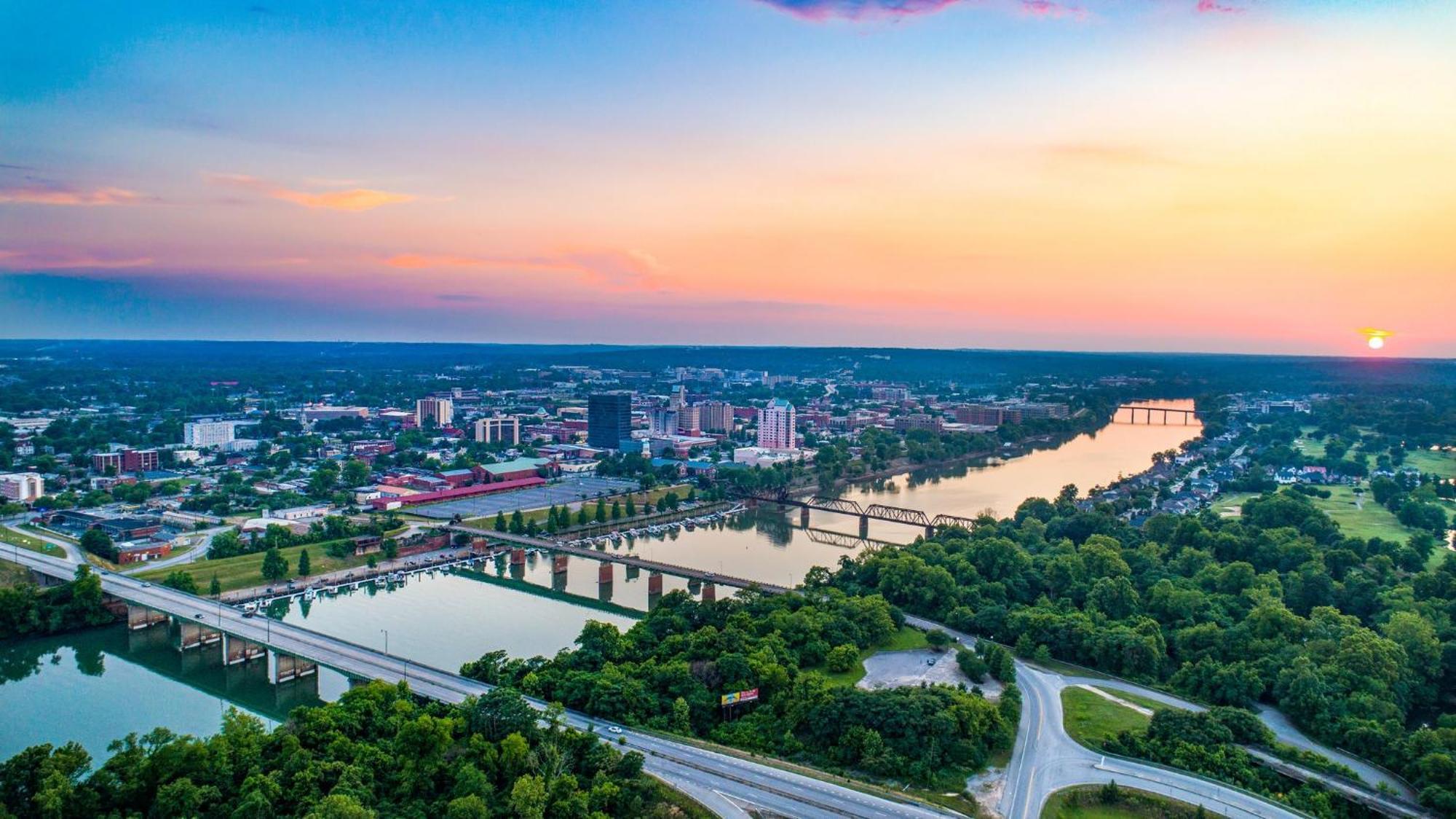 Holiday Inn Express & Suites Lexington By Ihg Esterno foto
