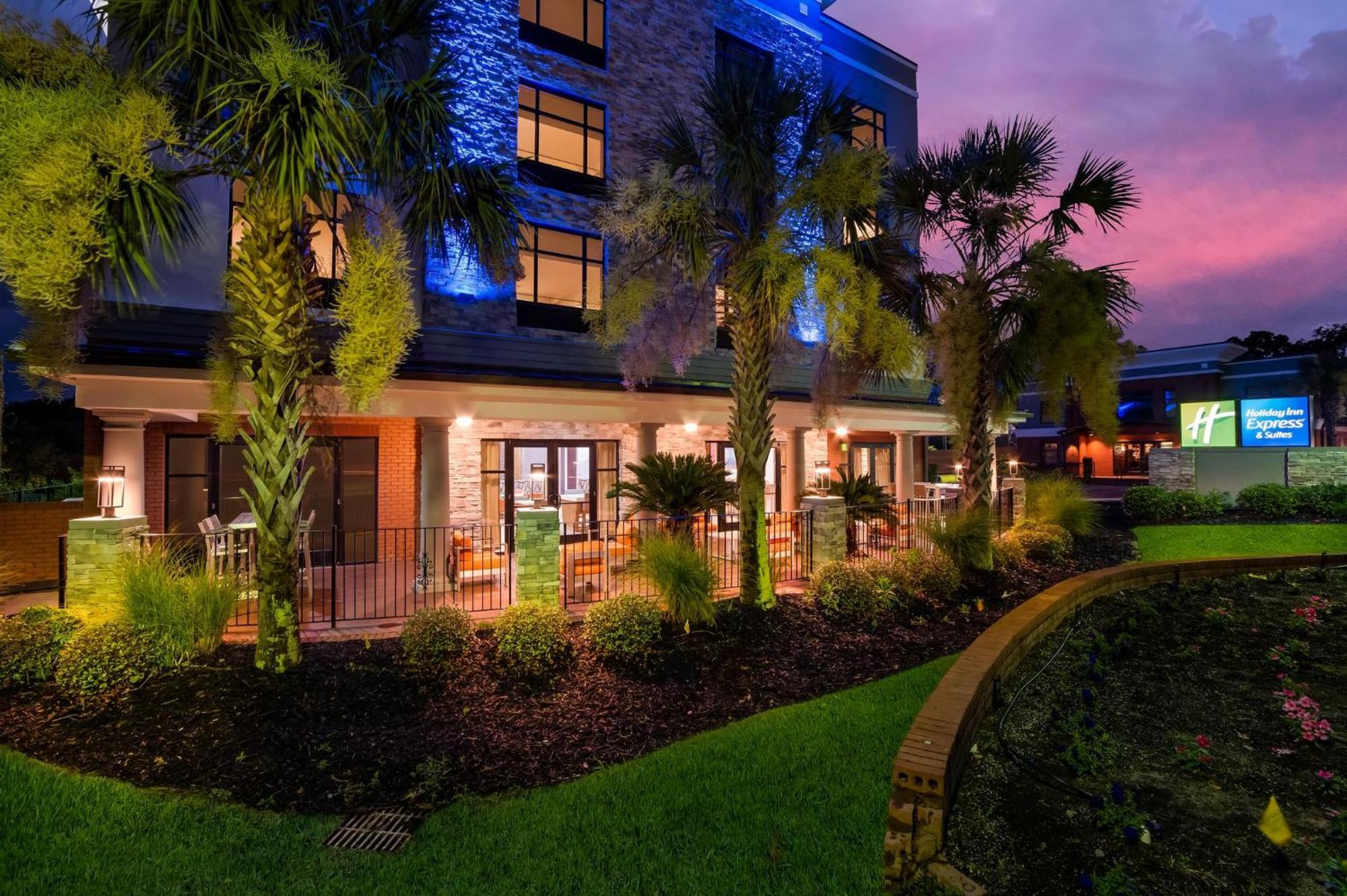 Holiday Inn Express & Suites Lexington By Ihg Esterno foto