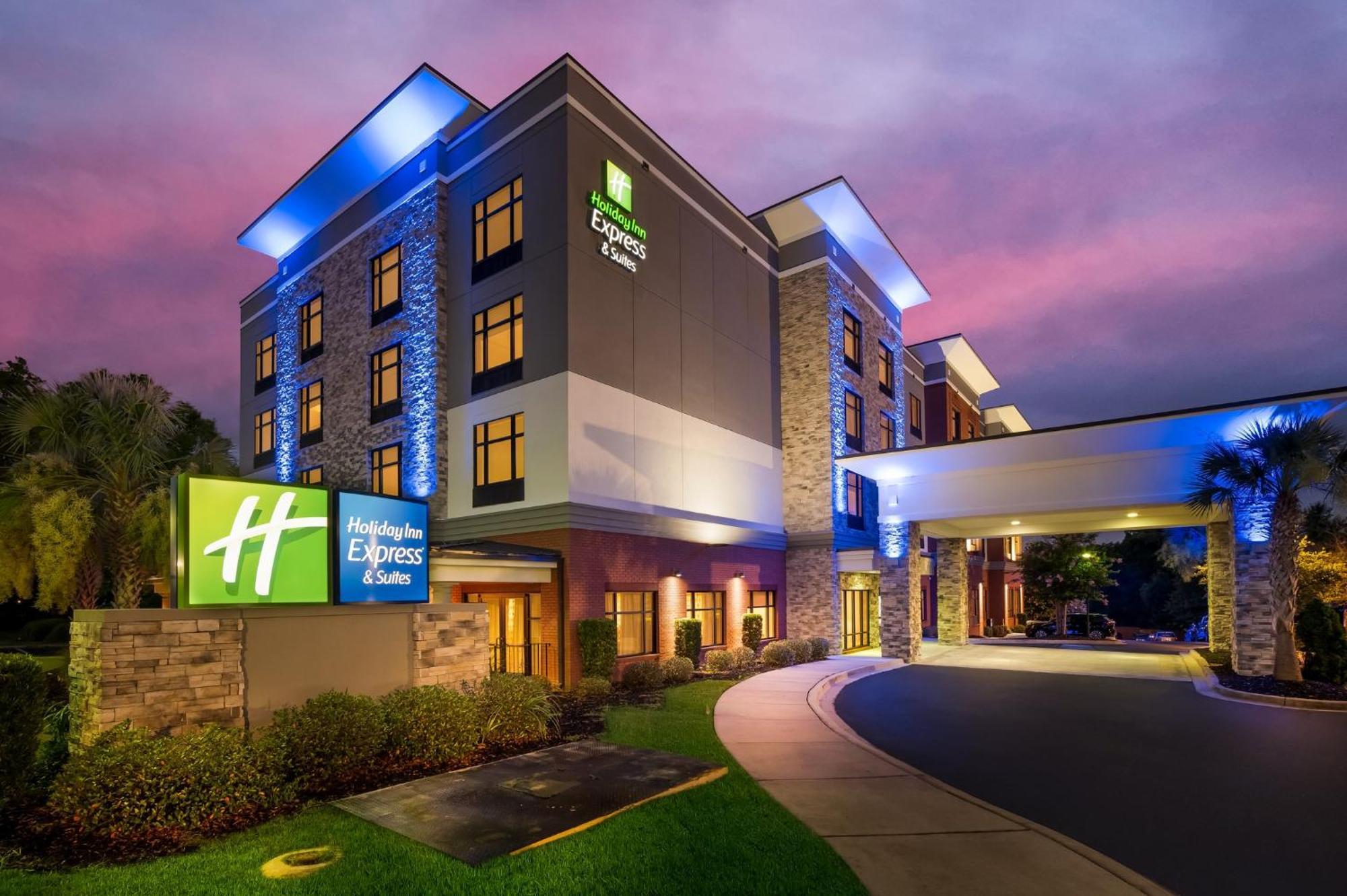 Holiday Inn Express & Suites Lexington By Ihg Esterno foto