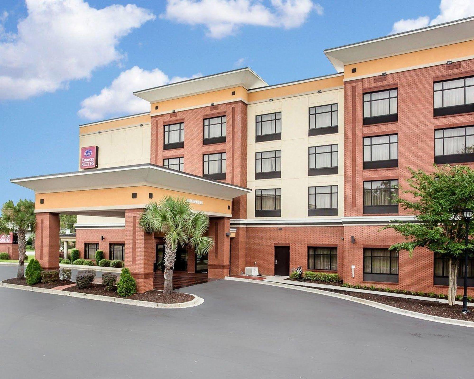 Holiday Inn Express & Suites Lexington By Ihg Esterno foto