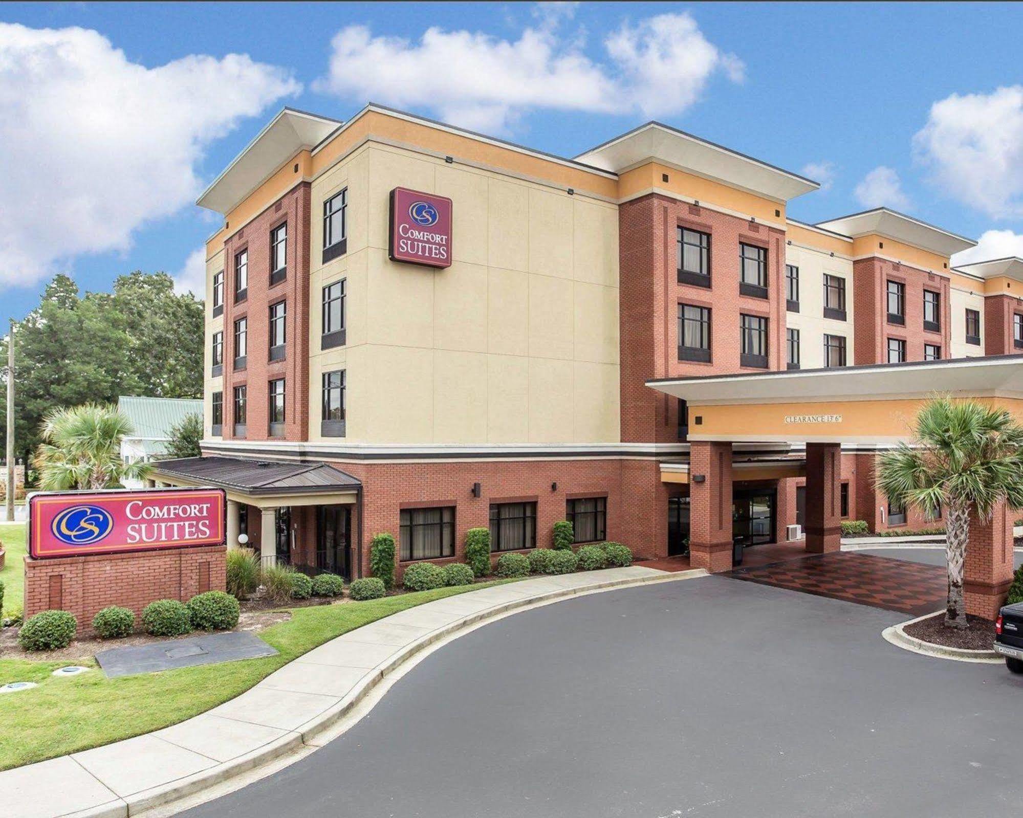 Holiday Inn Express & Suites Lexington By Ihg Esterno foto