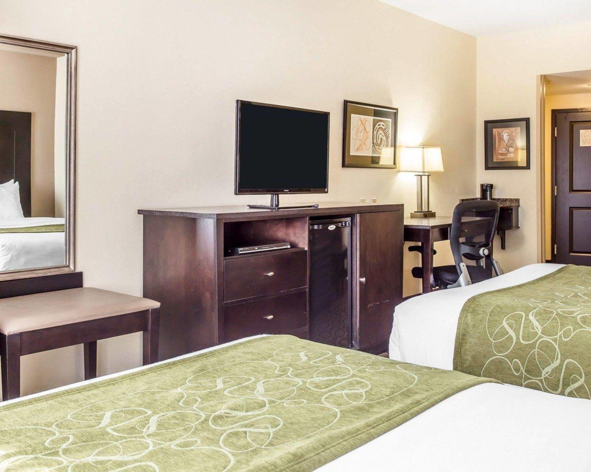 Holiday Inn Express & Suites Lexington By Ihg Esterno foto